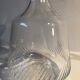 Carafe en verre taillé