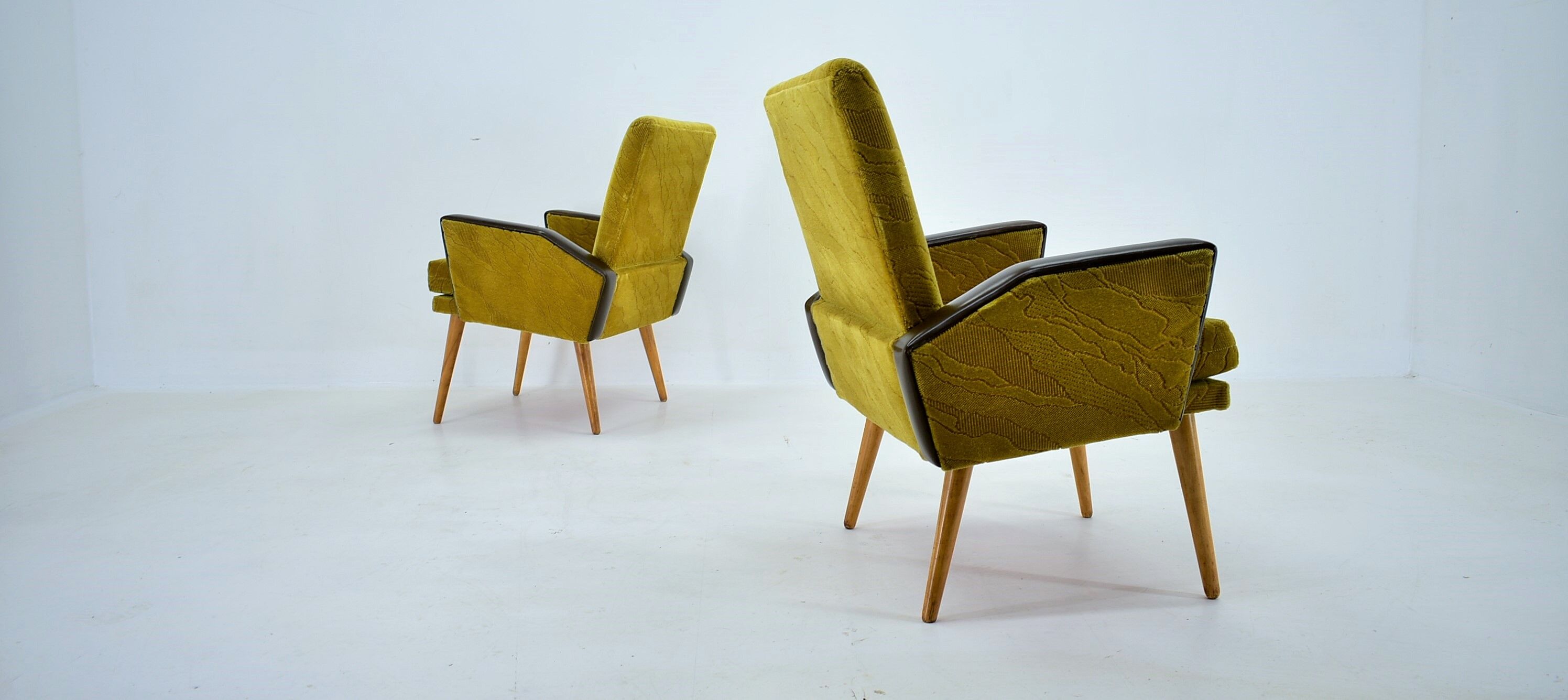 Midcentury Leather Armchairs Designed by Miroslav Navrátil, 1970s