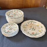Gien 18 Piece Dinnerware Set