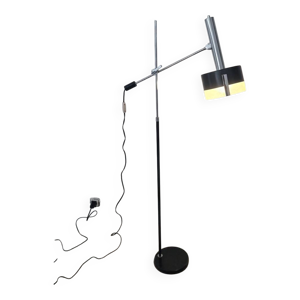 Lampadaire moderniste