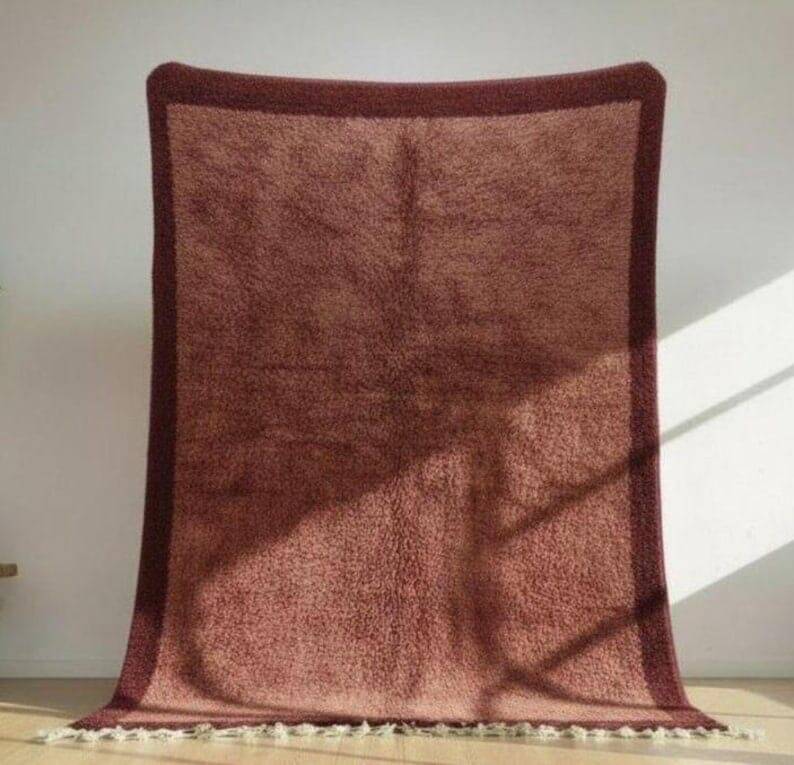 Tapis en laine pure fait main sur mesure taille 2/3