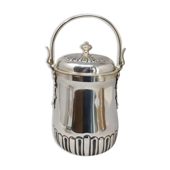 1950s Thermal Ice Bucket in Silver Plated by Aldo Tura for Macabo. Made in Italy.