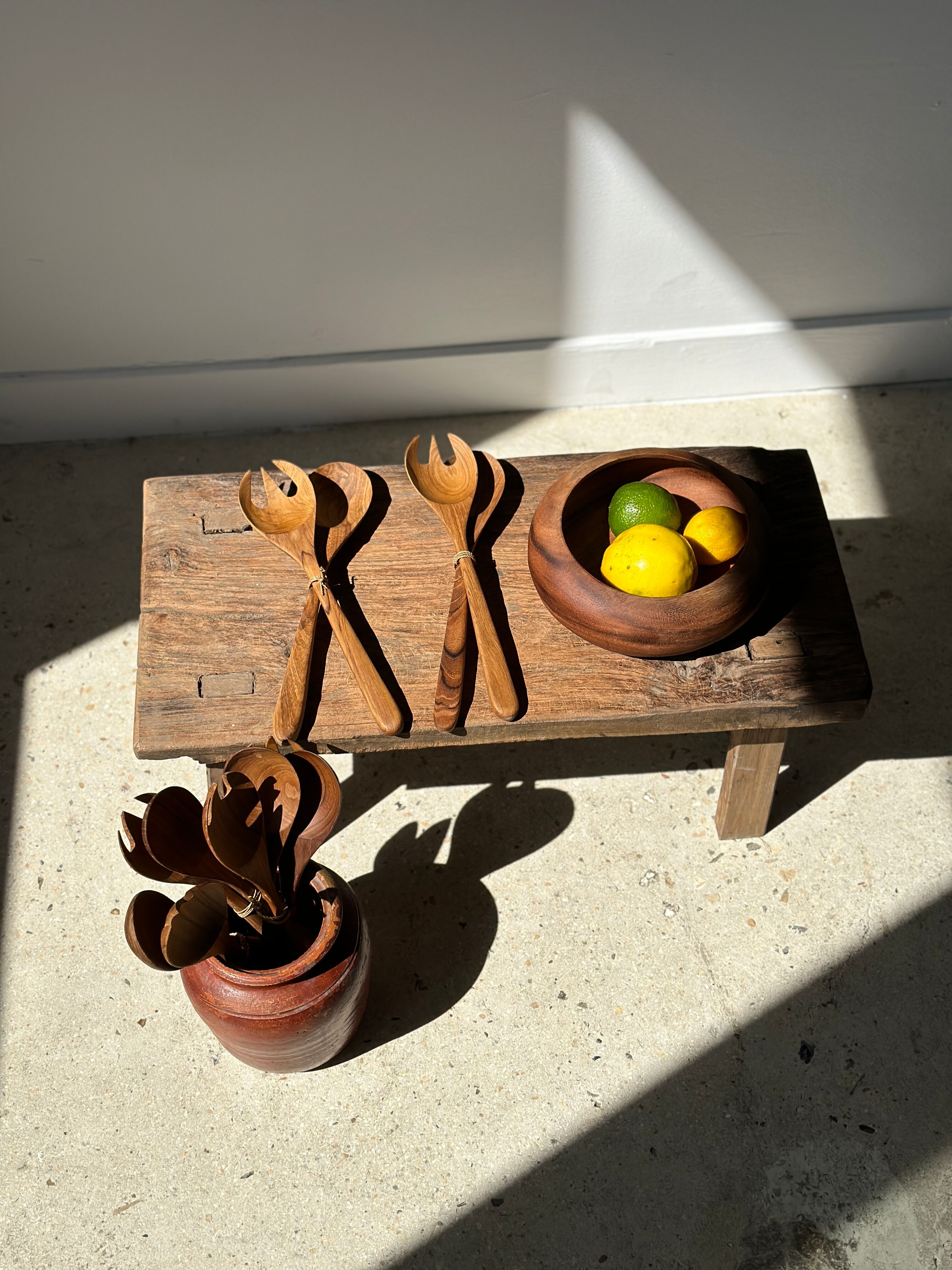 Bowl or monoxyl teak cut d:25.5