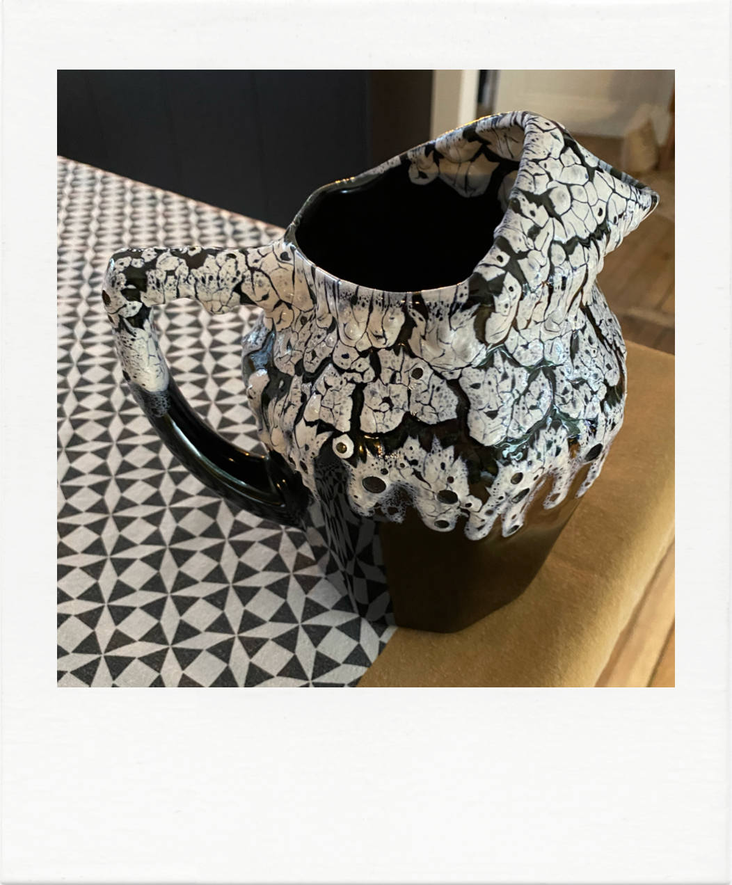 Large pitcher in sandstone blazed great fire