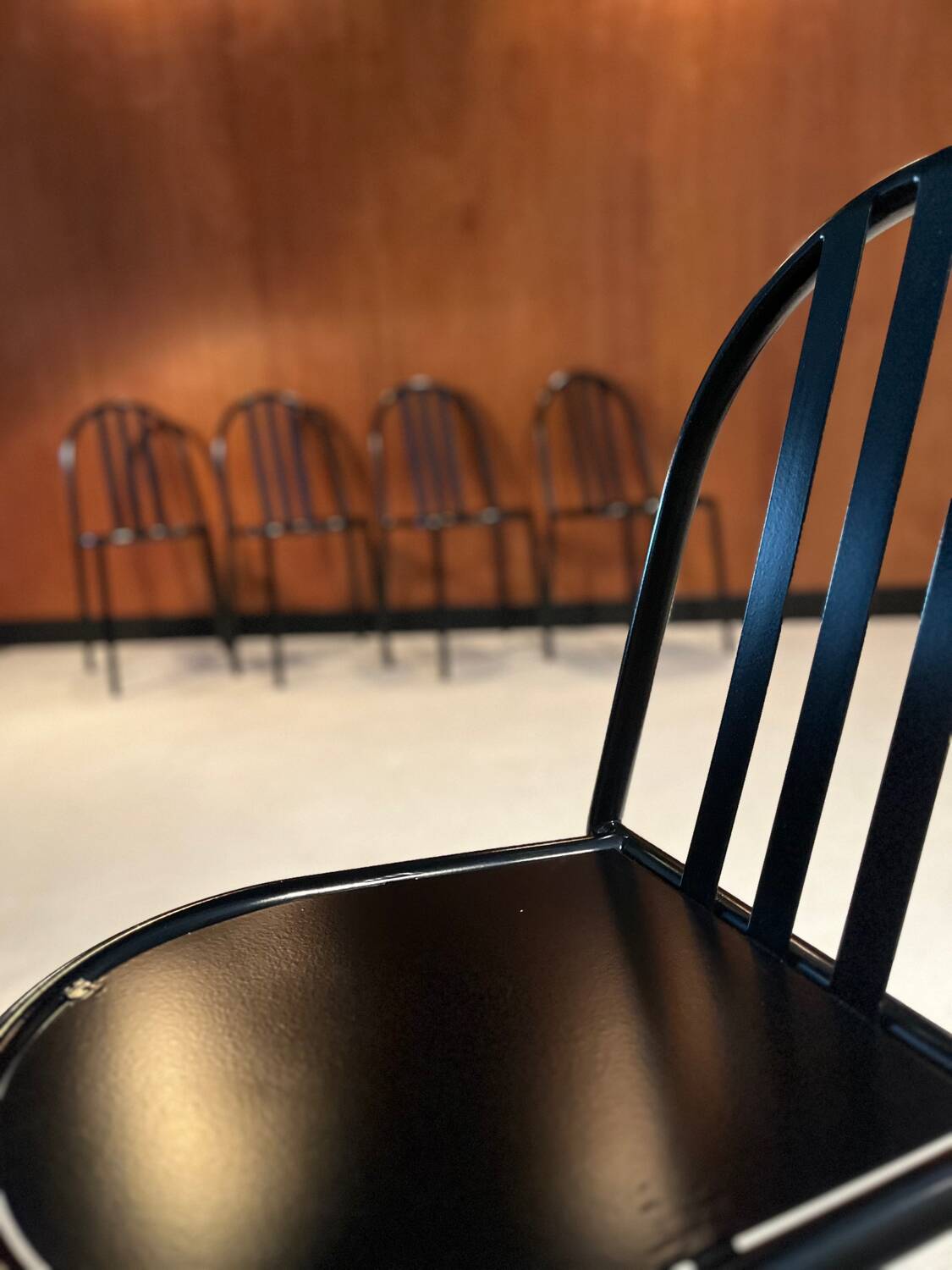 5 chaises officielles RMS , design Robert Mallet Stevens