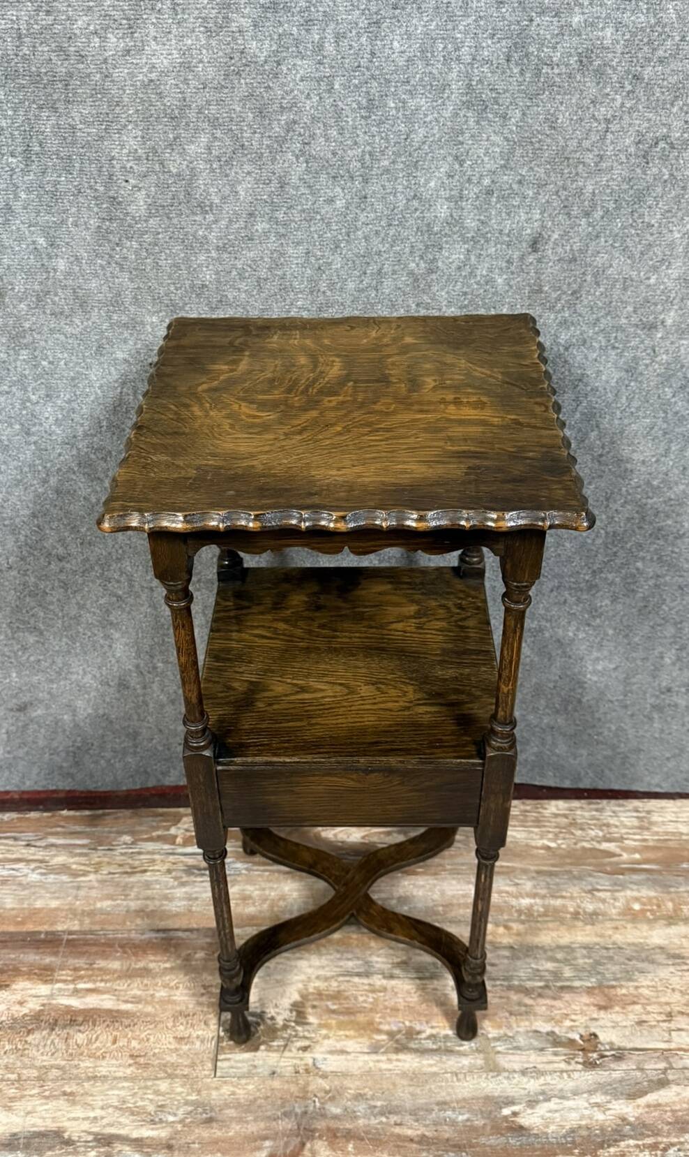 English Napoleon III period oak pedestal table circa 1880