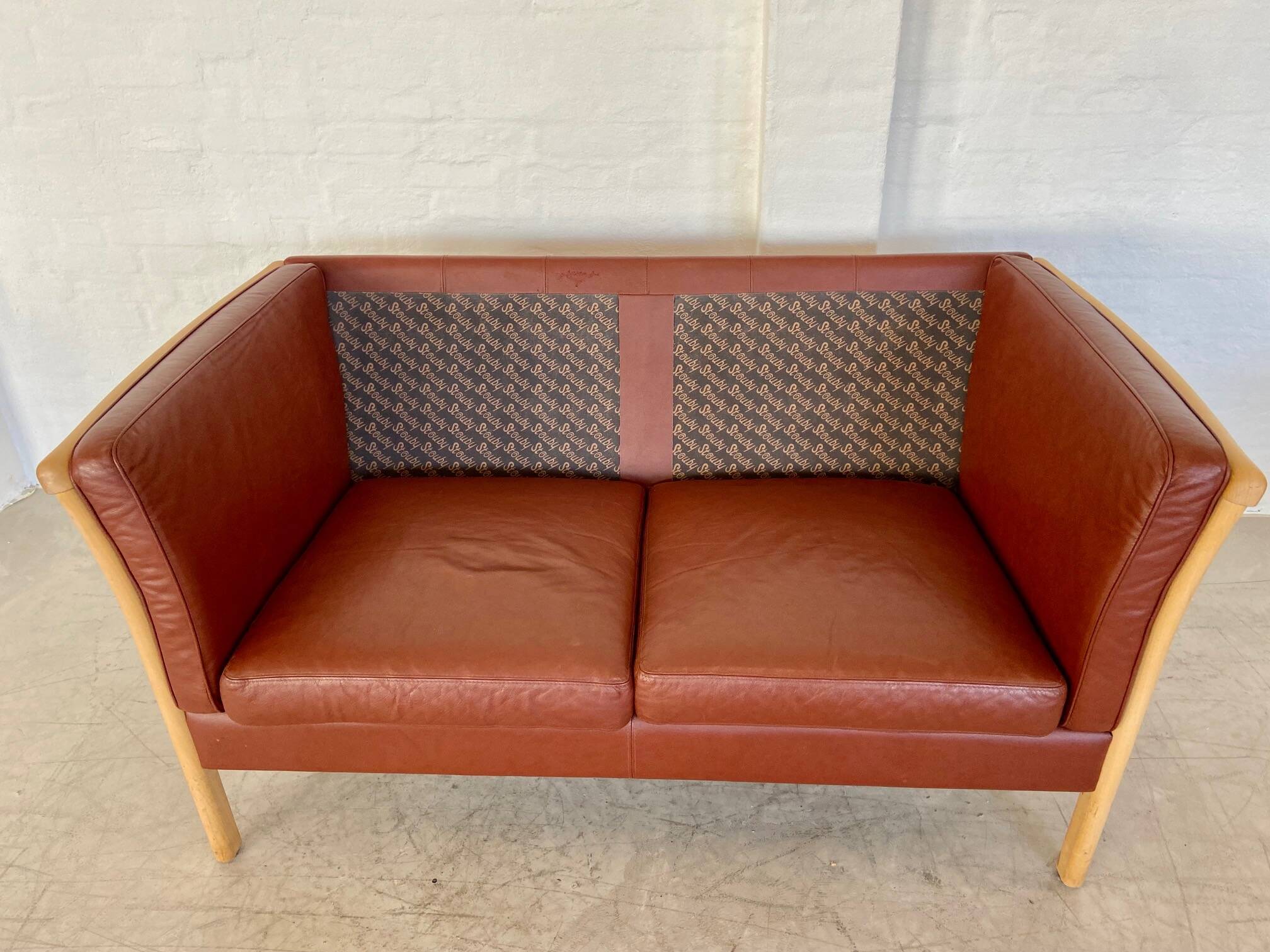VINTAGE DANISH MID CENTURY DARK COGNAC LEATHER 2 SEATER STOUBY SOFA