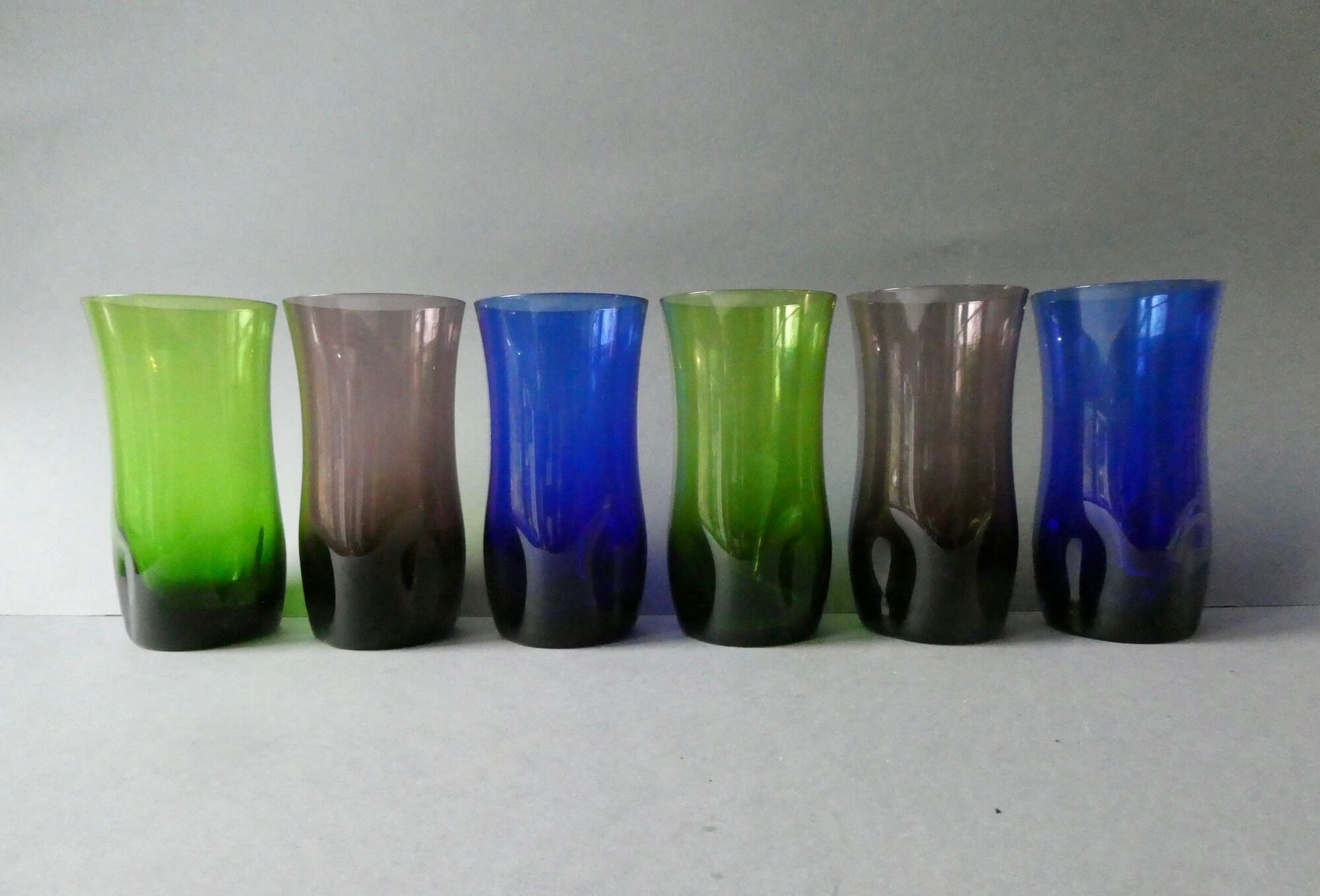 6 blown and pinched glass glasses from the 50s and 60s