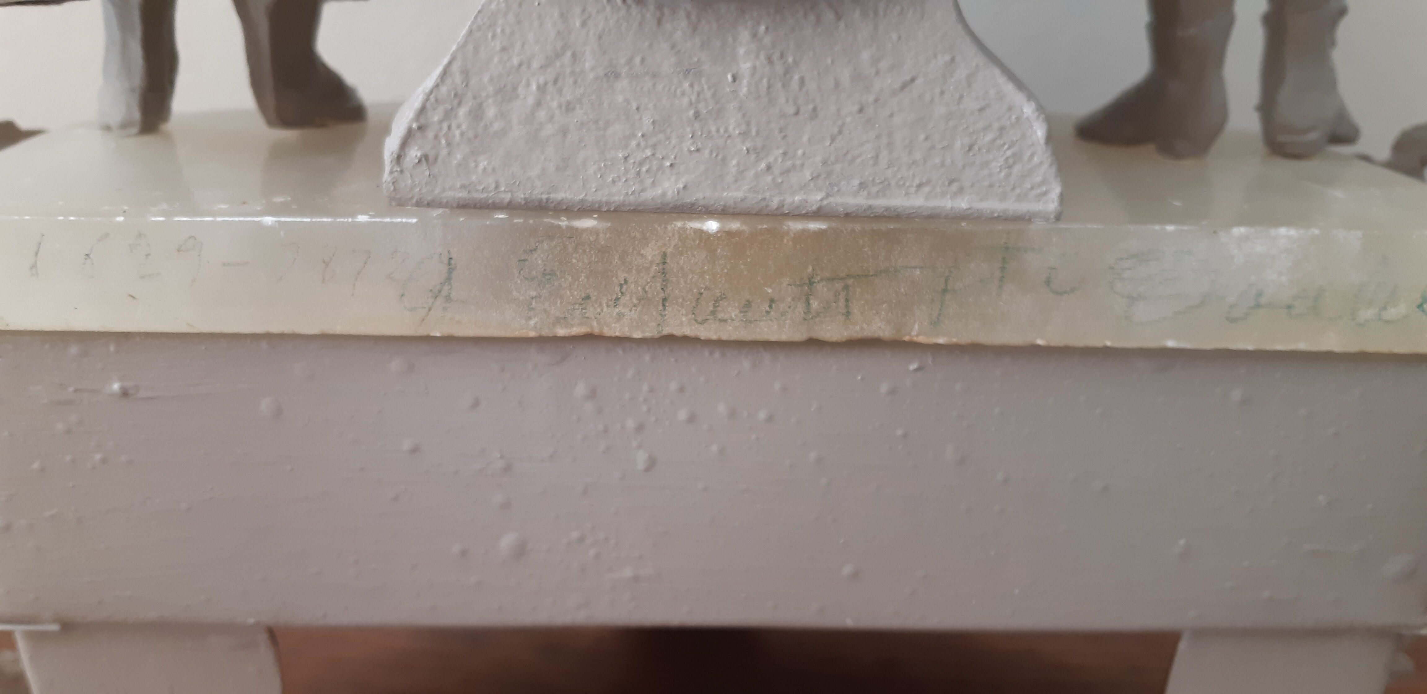 Chimney pendulum, clock, patinated