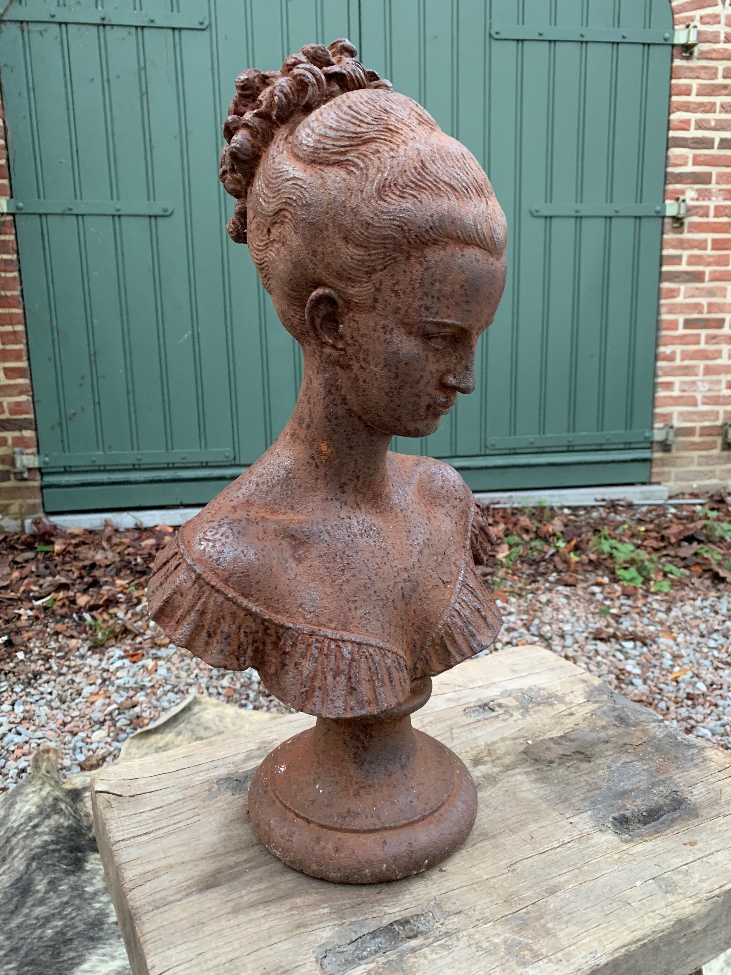 Woman bust