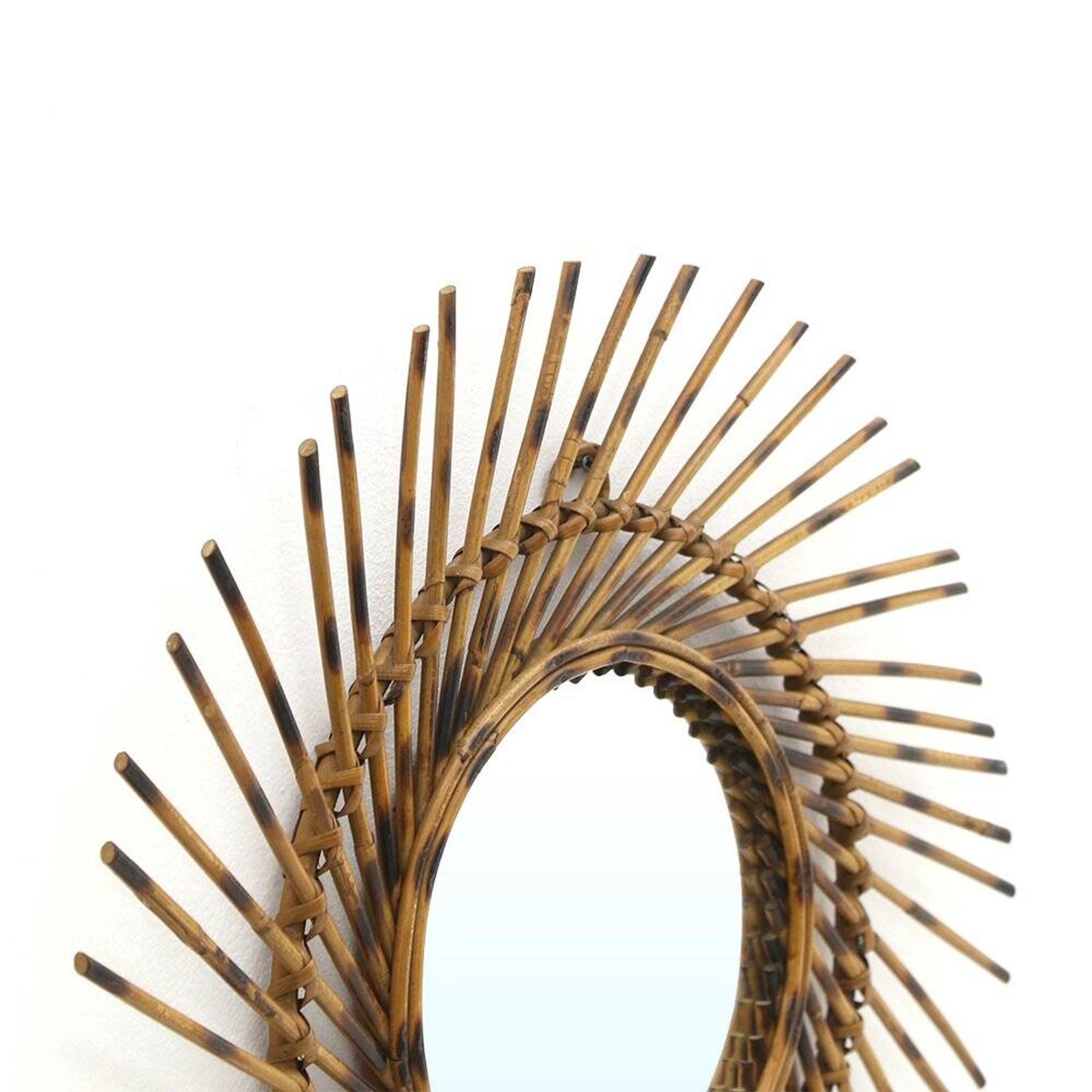 Miroir rond en rotin, années 1960