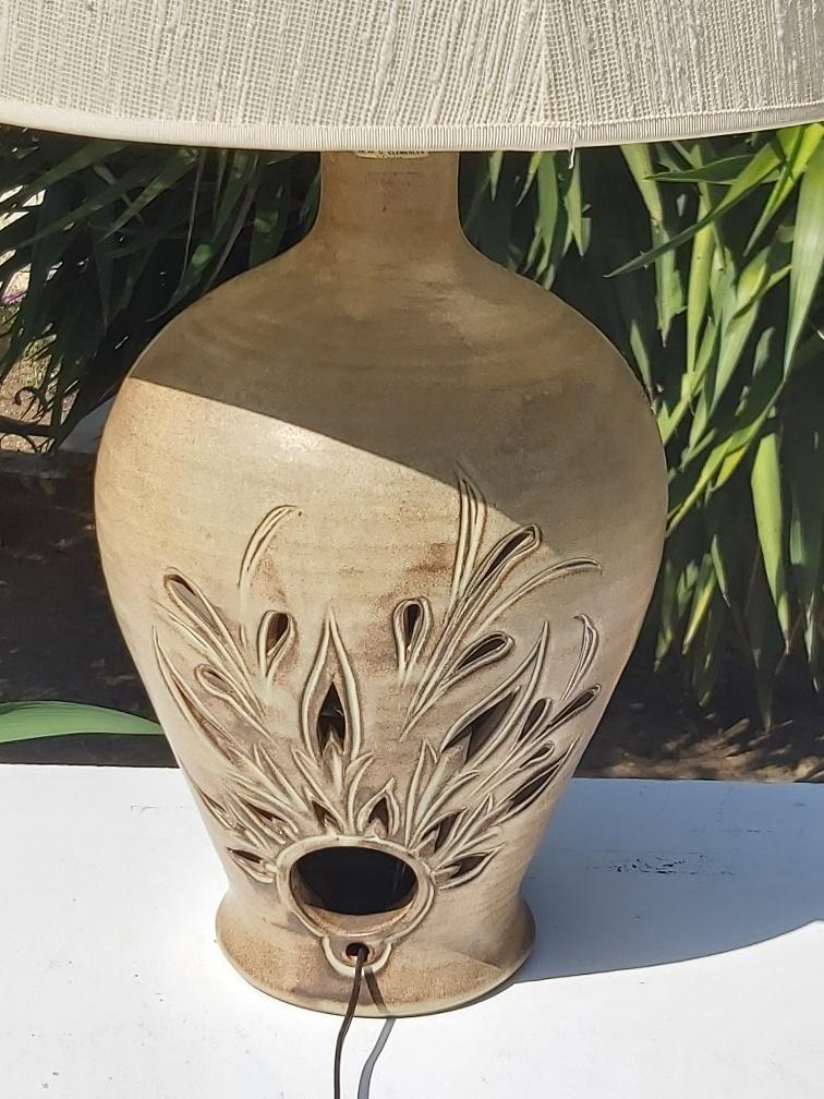 Fonck lamp and Matéo Vallauris ceramic open