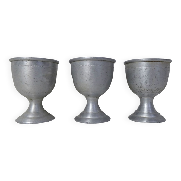 3 anciens coquetiers en alu