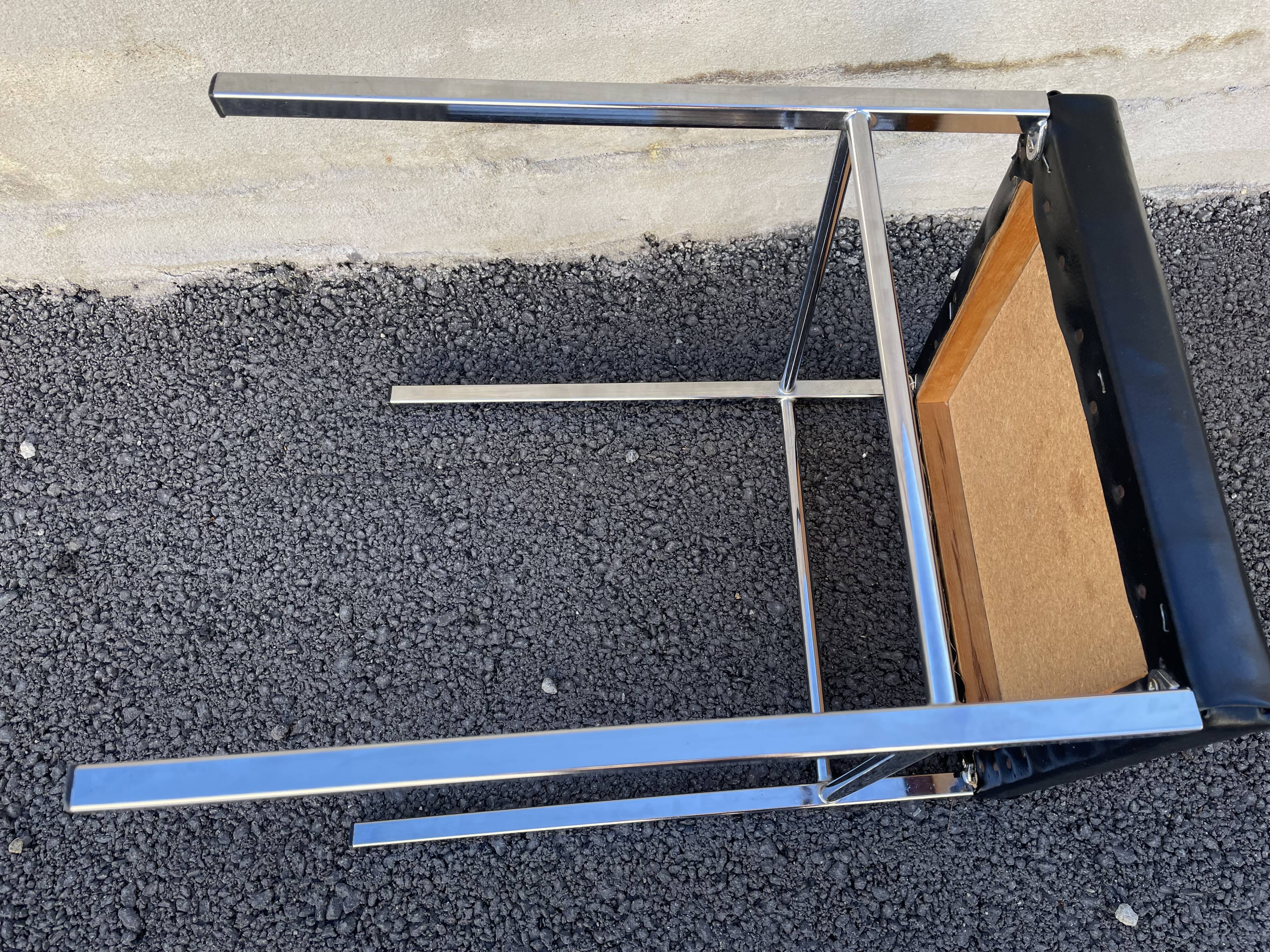 Stool year 70 skaï and chrome metal