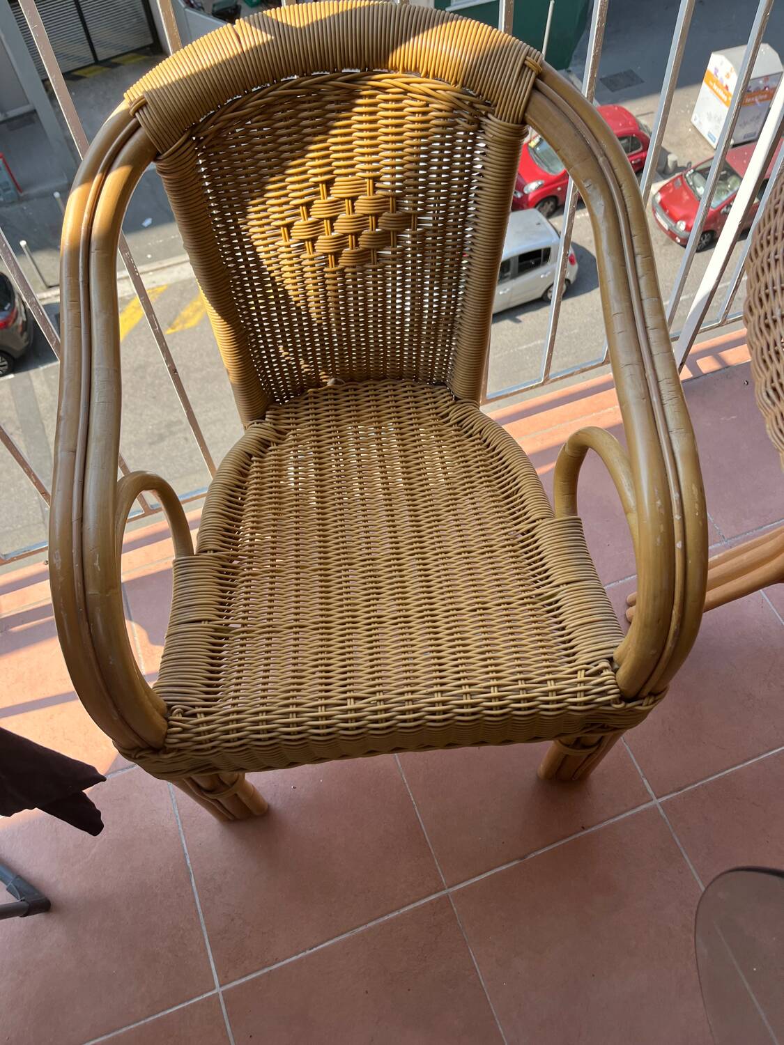 Table de terrasse et ses chaises