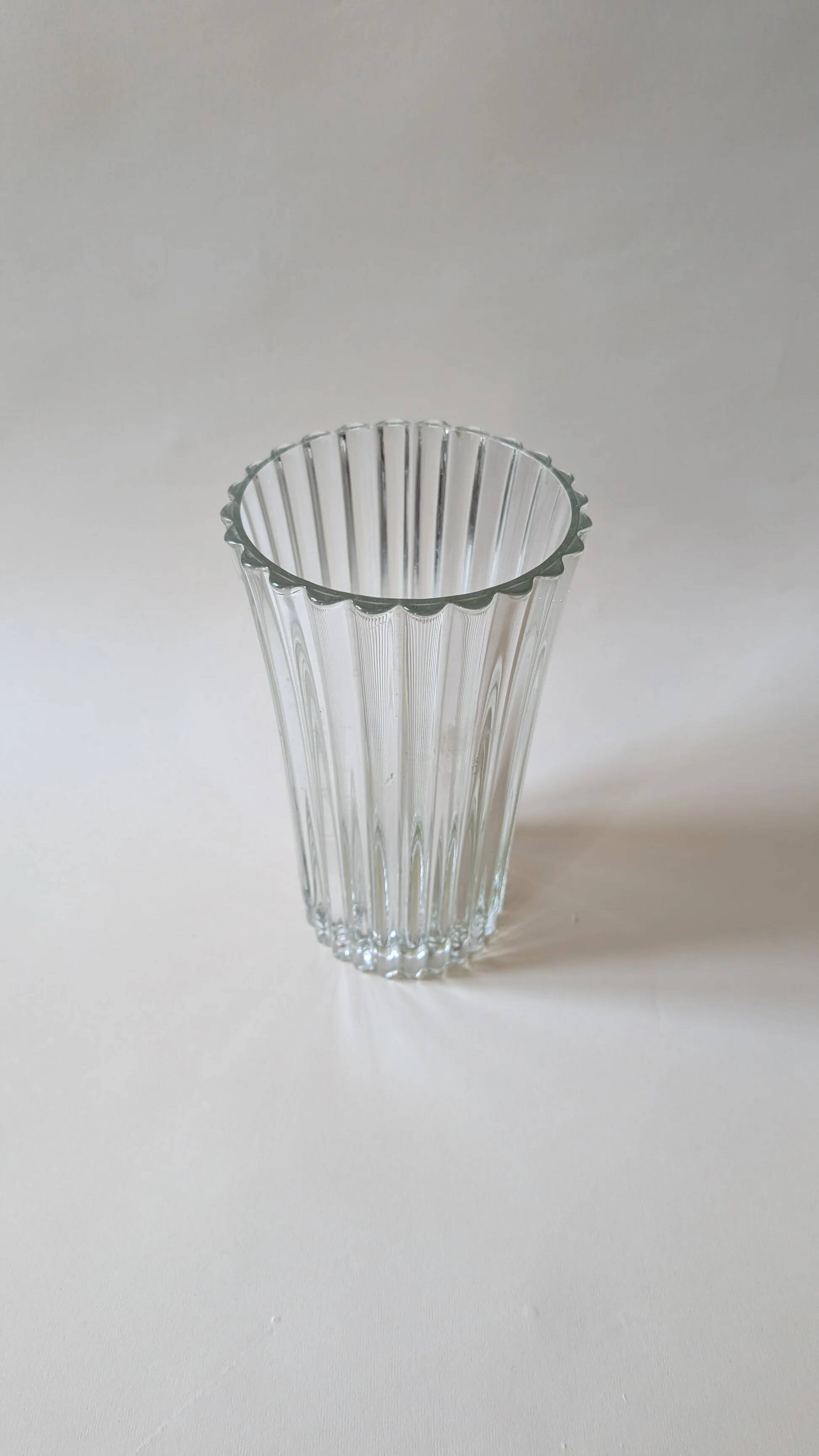 Clear glass vase – 25 cm