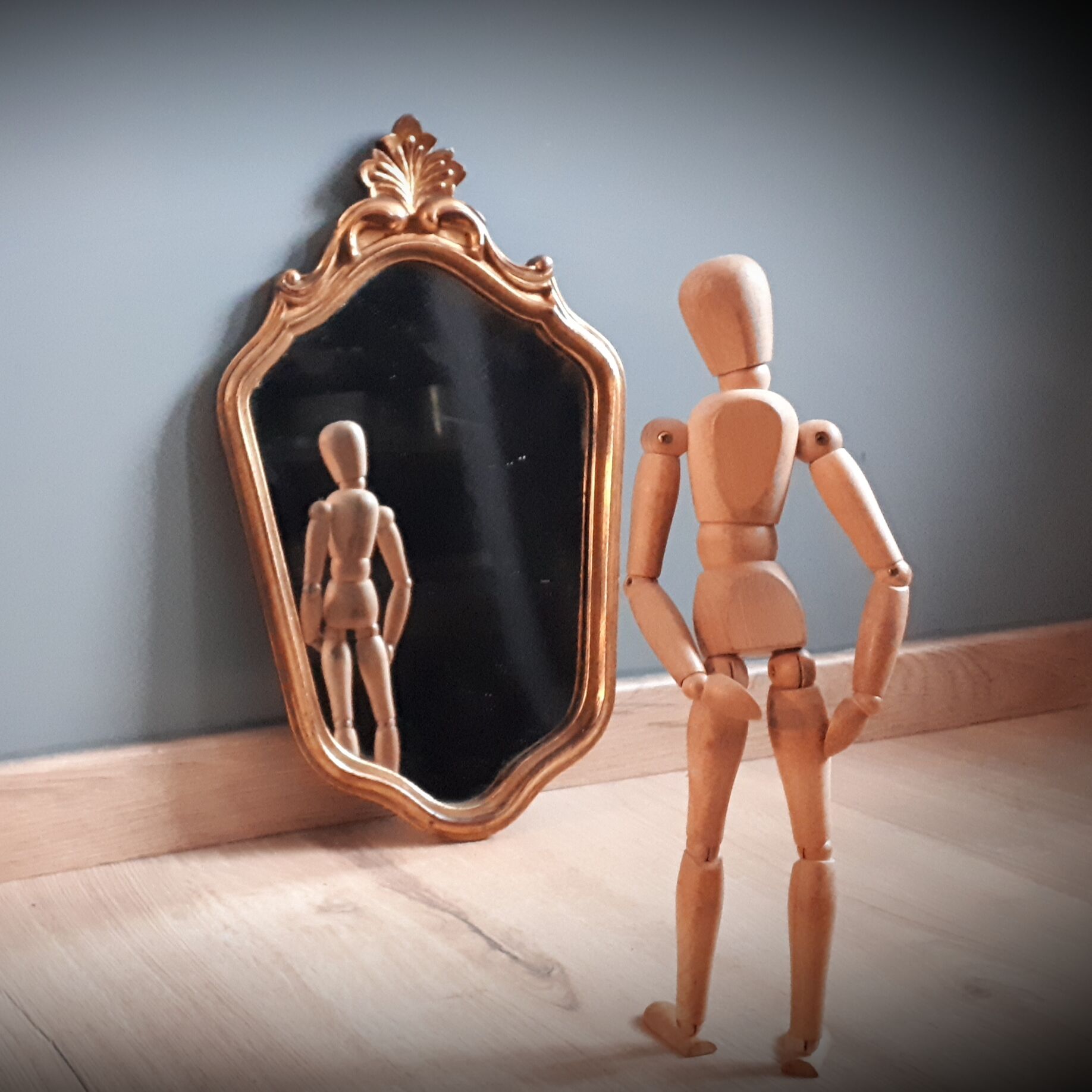 Baroque golden mirror