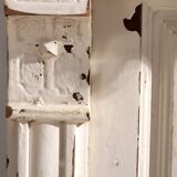 Old cream-white chest of drawers (circa 1920)