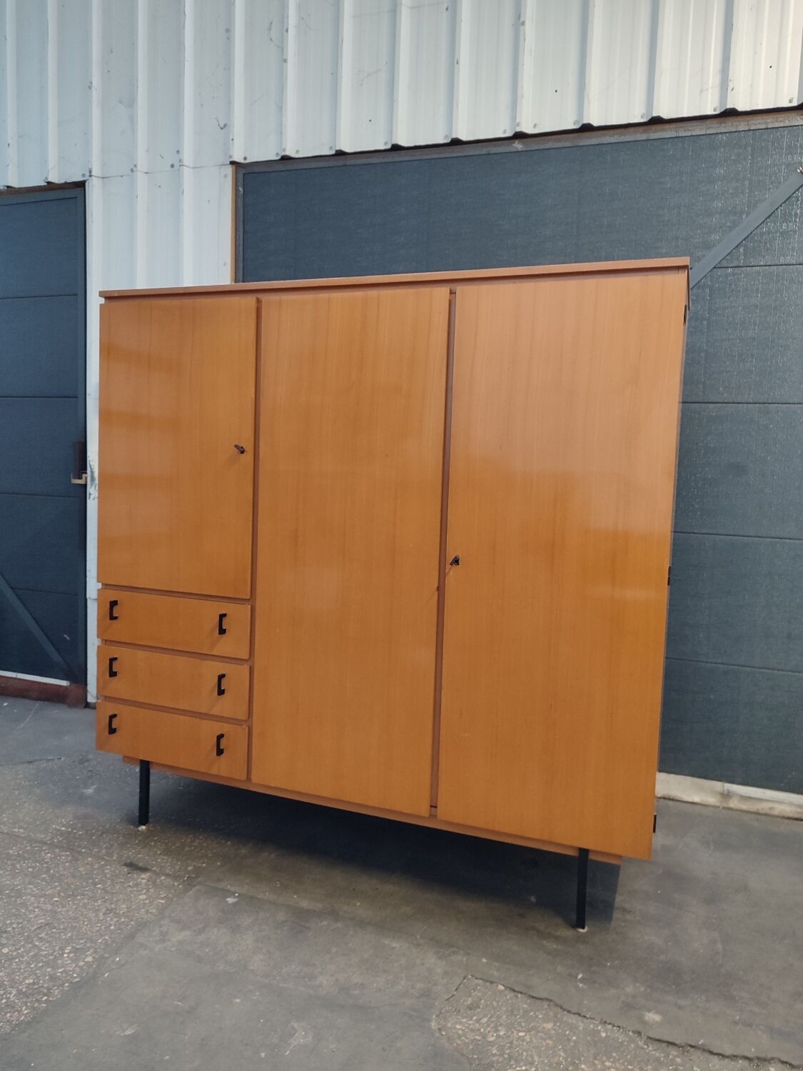 Wardrobe André Simard