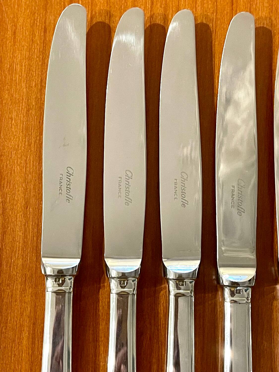 Christofle cluny ,12 couteaux à entremets fromage desserts 19,5 cm excellent état