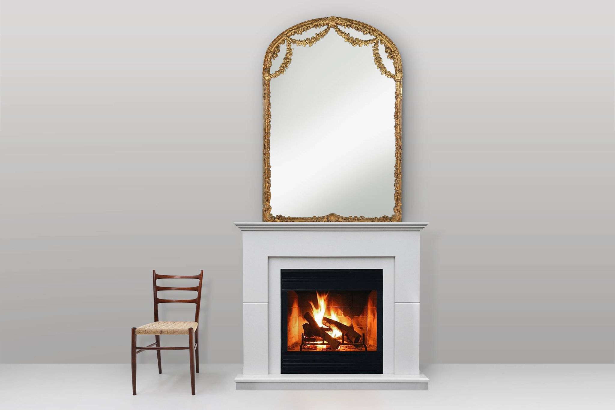 Grand miroir de cheminée baroque en bois doré, France vers 1800