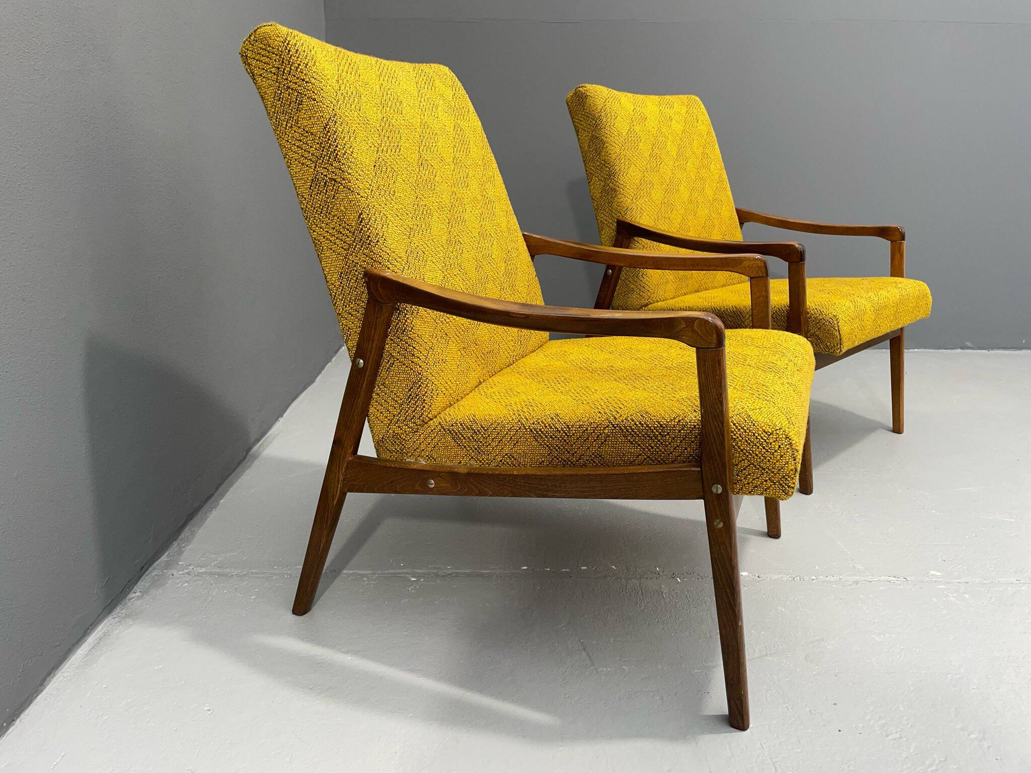 Fauteuils de Jiří Jiroutek – Interiér Praha, années 1960-70