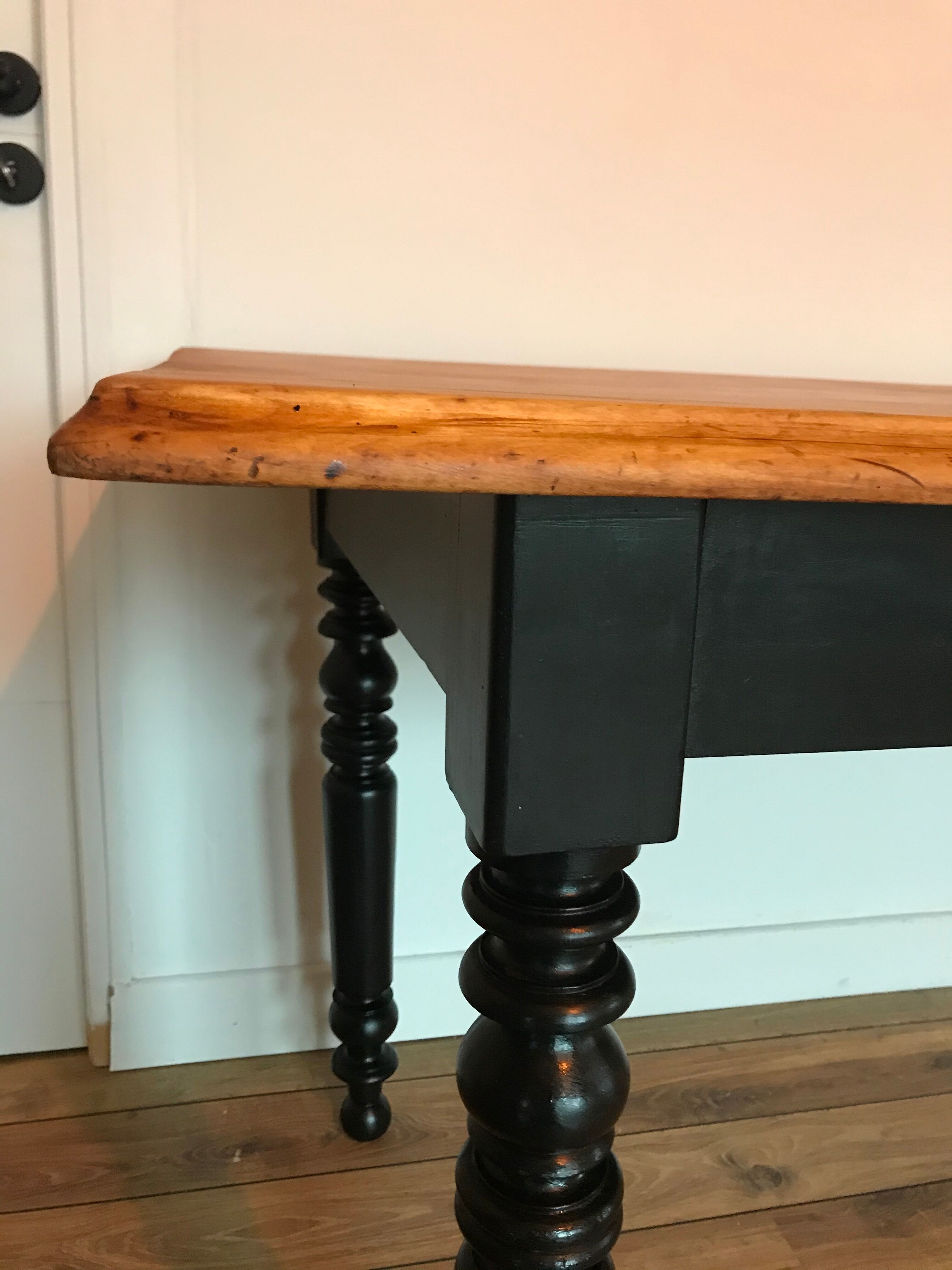 Oak table