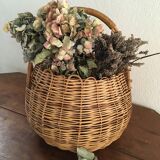 Wicker round basket.