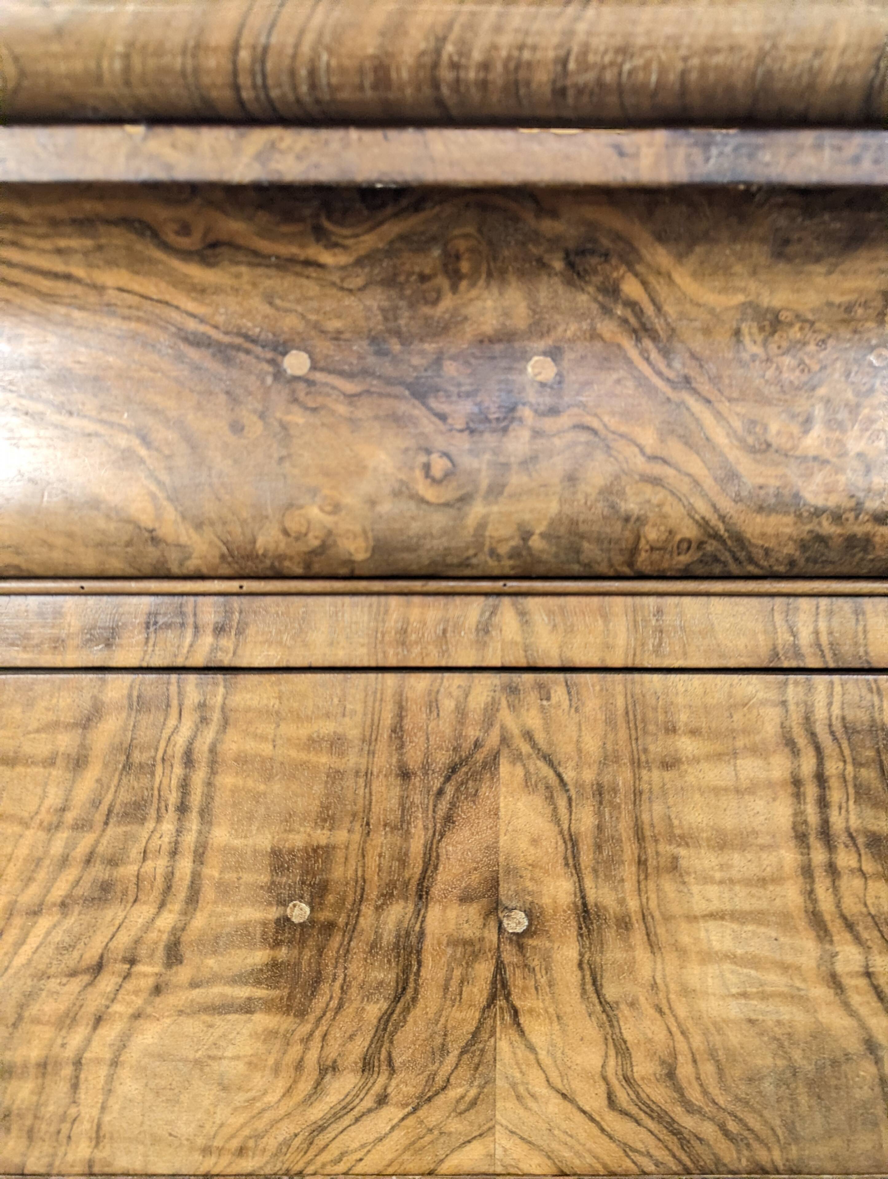 Commode Louis Philippe en acajou flammé