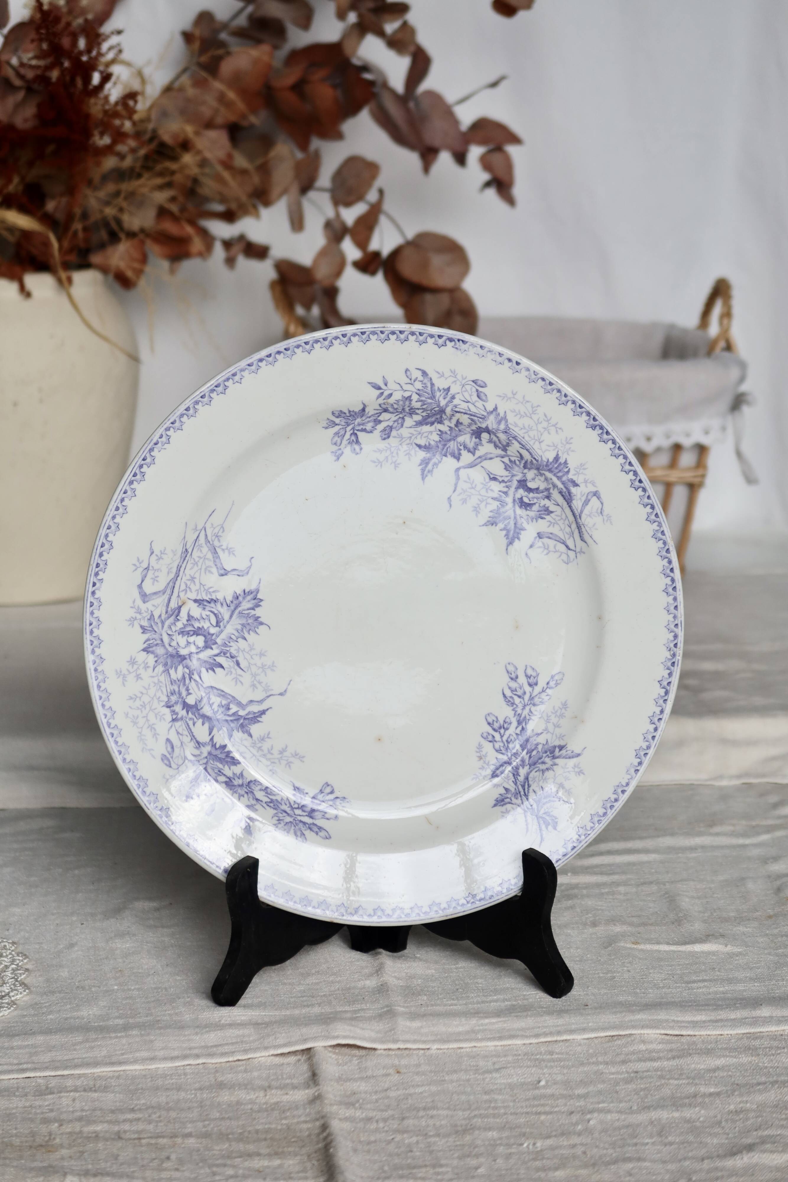 Antique earthenware serving dish from Société Céramique Maastricht – Floral decoration