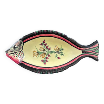 Fish dish signed Henriot Quimper