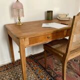 Farmhouse table with drawers