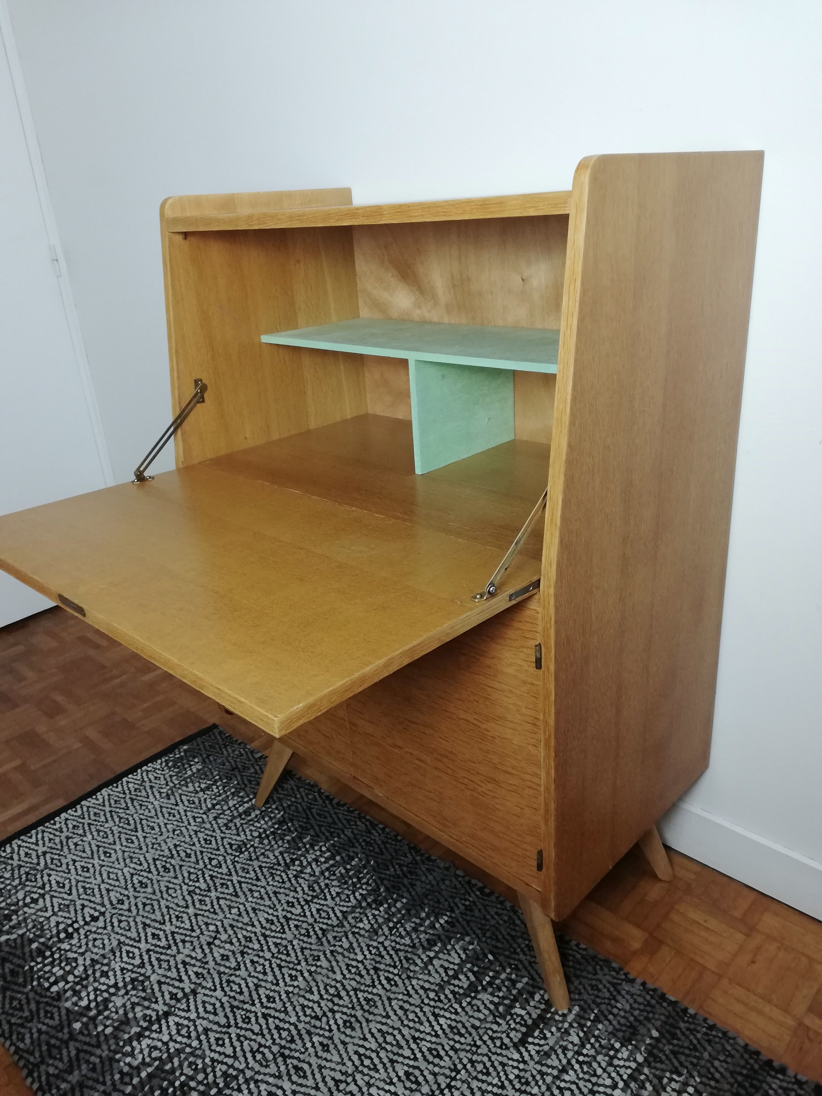 Secretary feet compass renovated