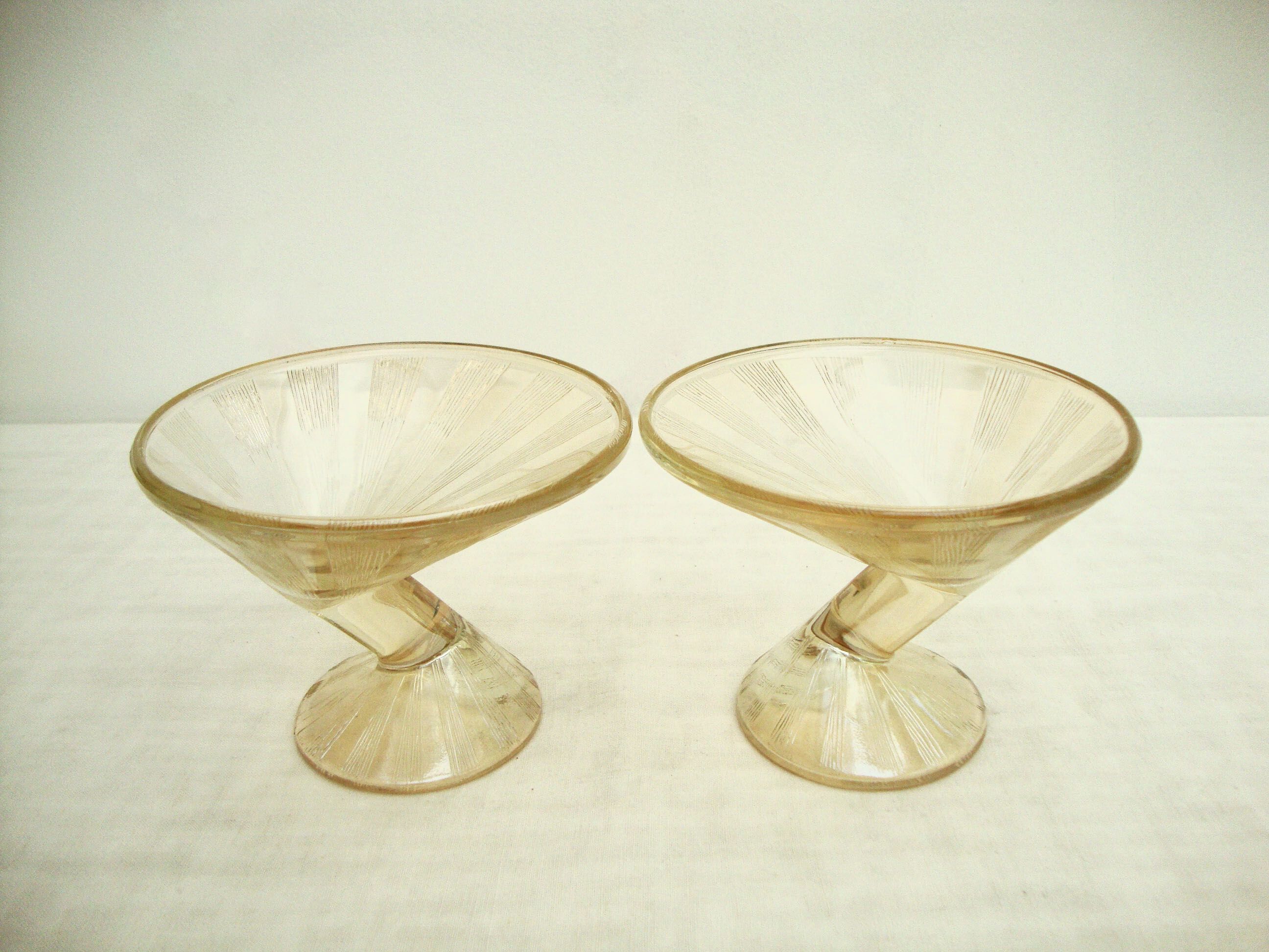 Set of 6 art deco dessert cuts