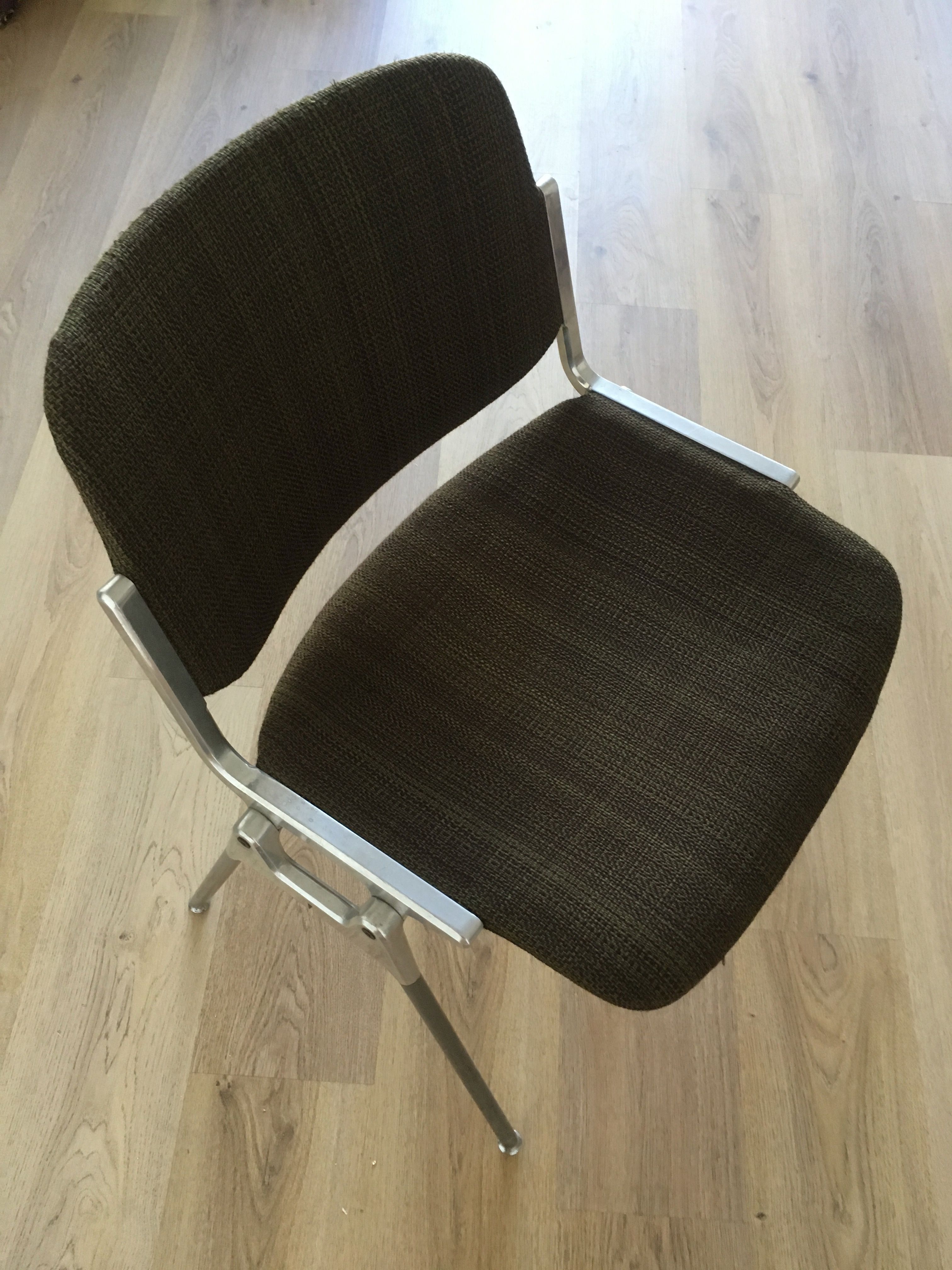 Chair DSC 106 of Piretti published at Castelli Italian design 70 s
