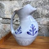 Anthropomorphic pitcher