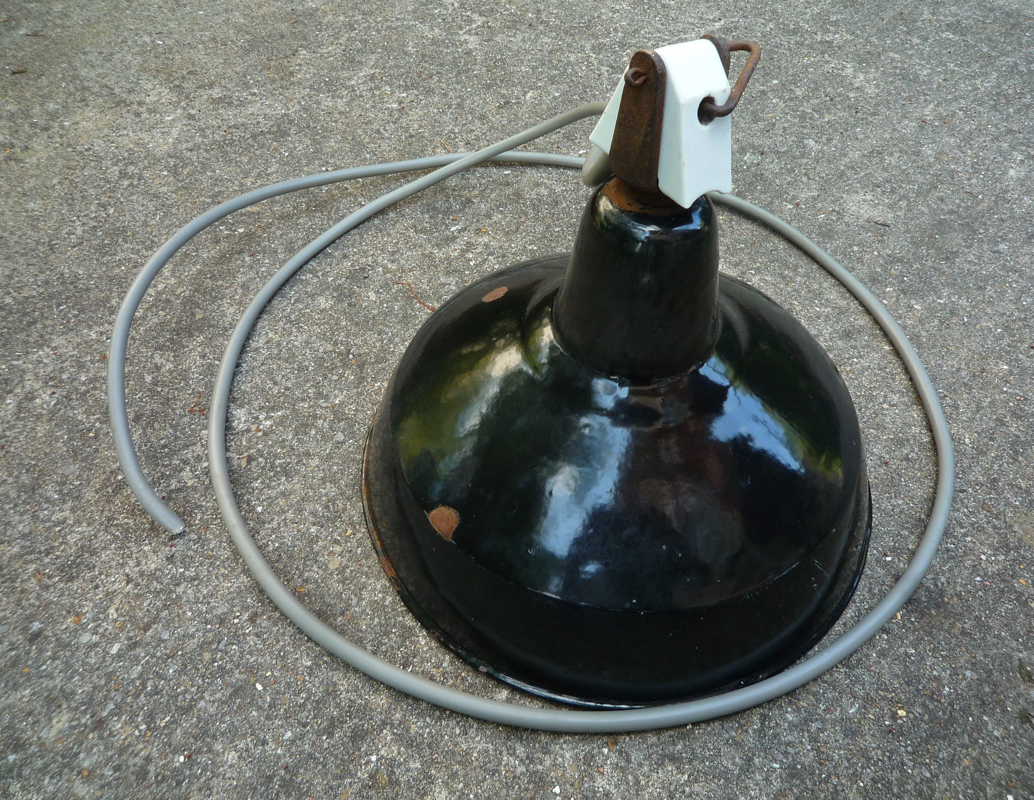Suspension lampshade lacquered metal industrial style, retro 1950s