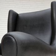 Années 1960, design danois par Illum Wikkelsø, fauteuil, modèle 110, cuir, teck.