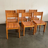 Set de 6 chaises rationalistes en pin massif, Espagne, années 1970.