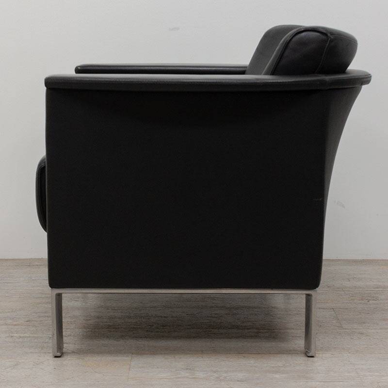 Black leather armchair by Kusch+Co