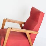 Fauteuil vintage en bois de hêtre et revêtement en eskay. France, années 60