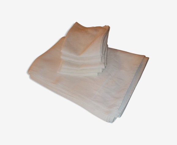 Nappe damassée et 5 serviettes