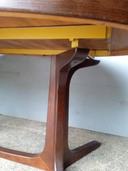 Baumann table + 2 wooden extensions ep 1970