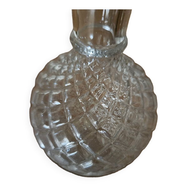 Carafe ou soliflore en verre taillé