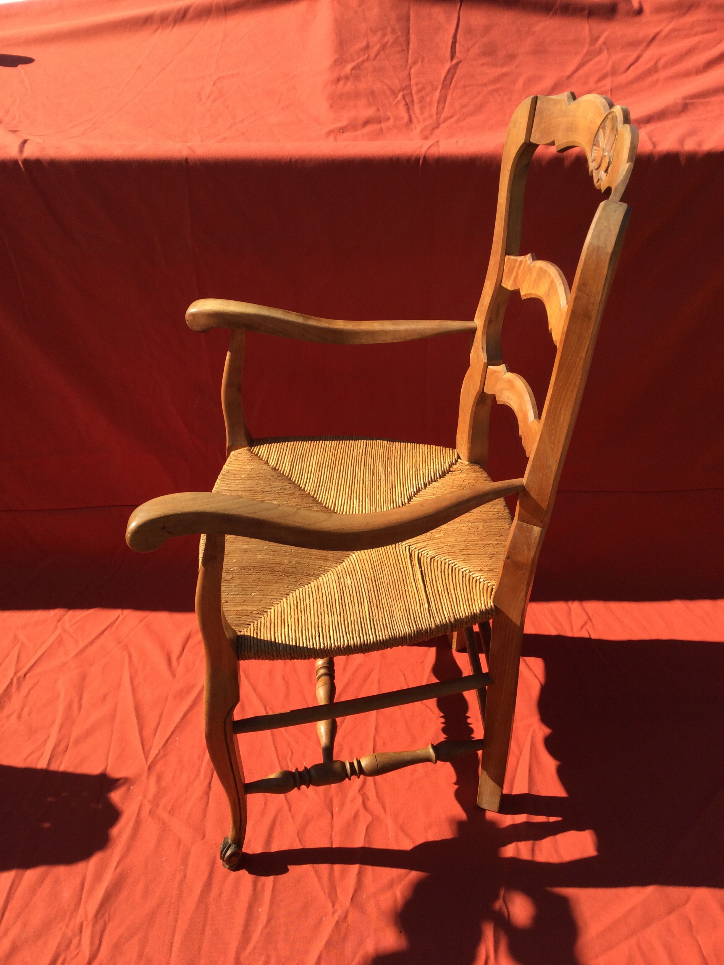 Rustic chair Louis XV mulched in cherry