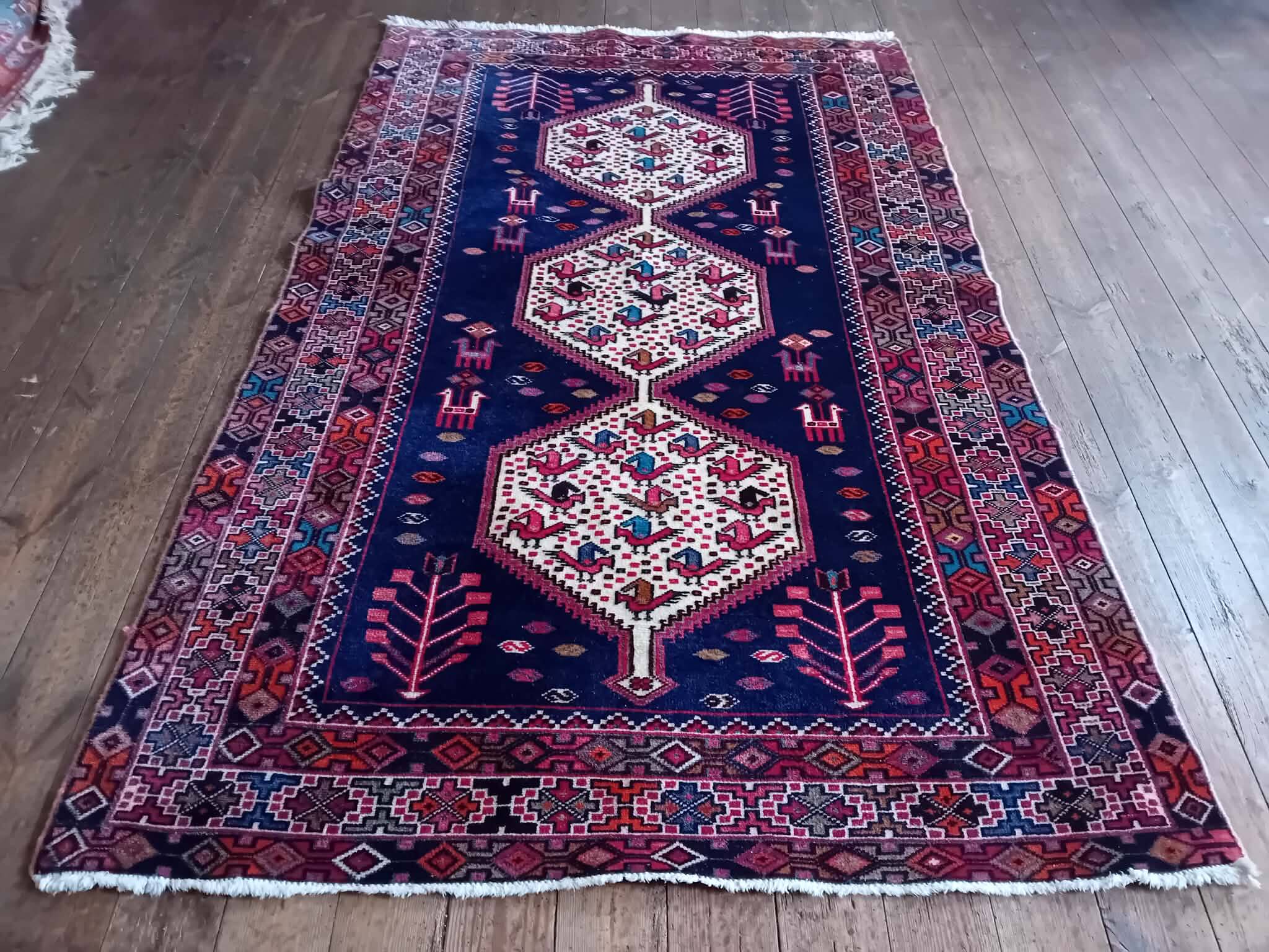 Handmade Persian Abadeh rug 203x125cm