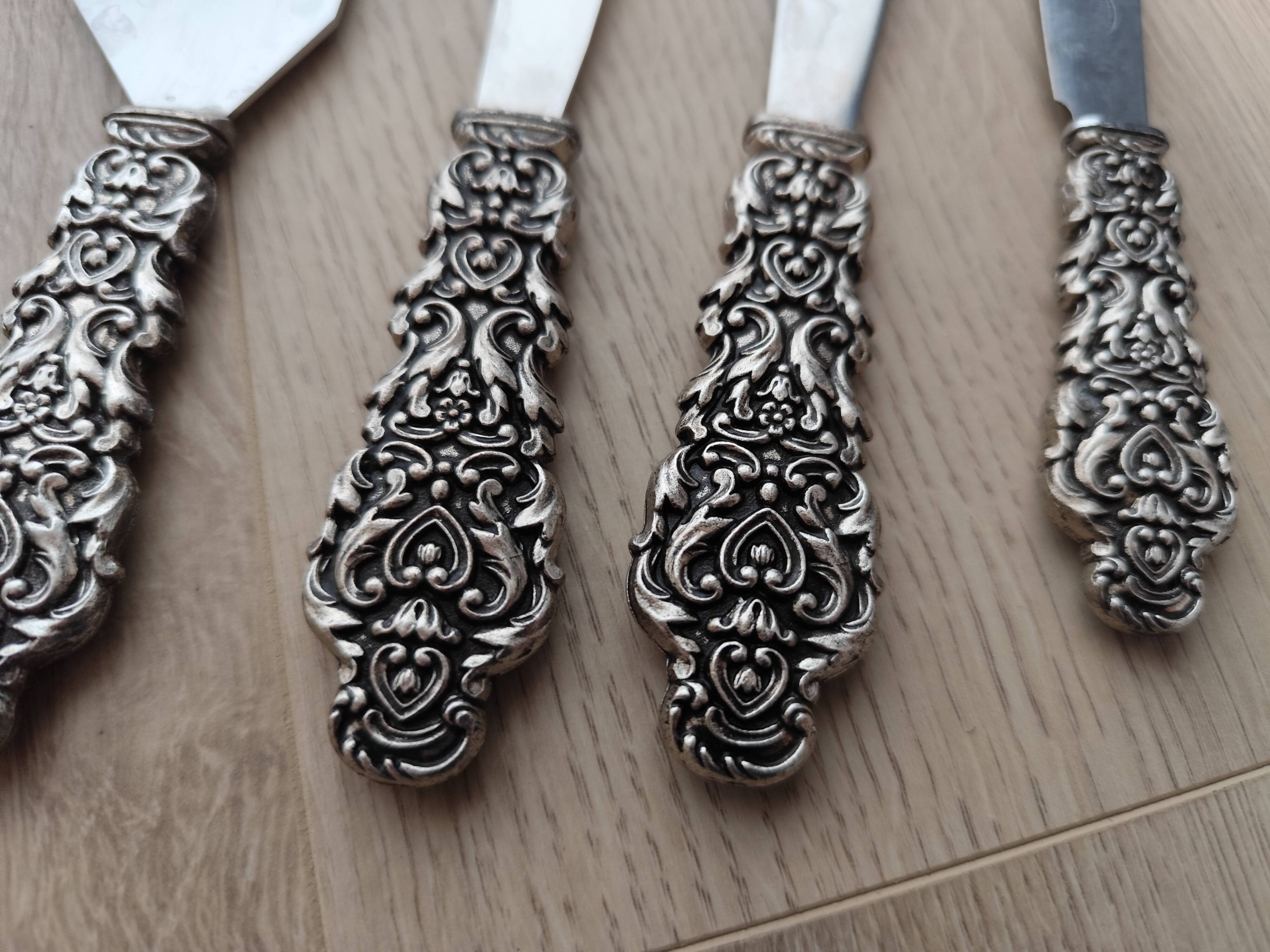 Set of 5 vintage silver-plated metal kitchen utensils