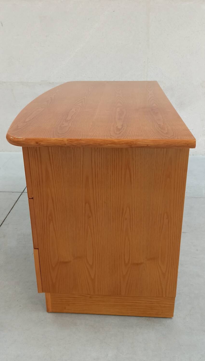 Vintage chest of drawers with bamboo and rattan details