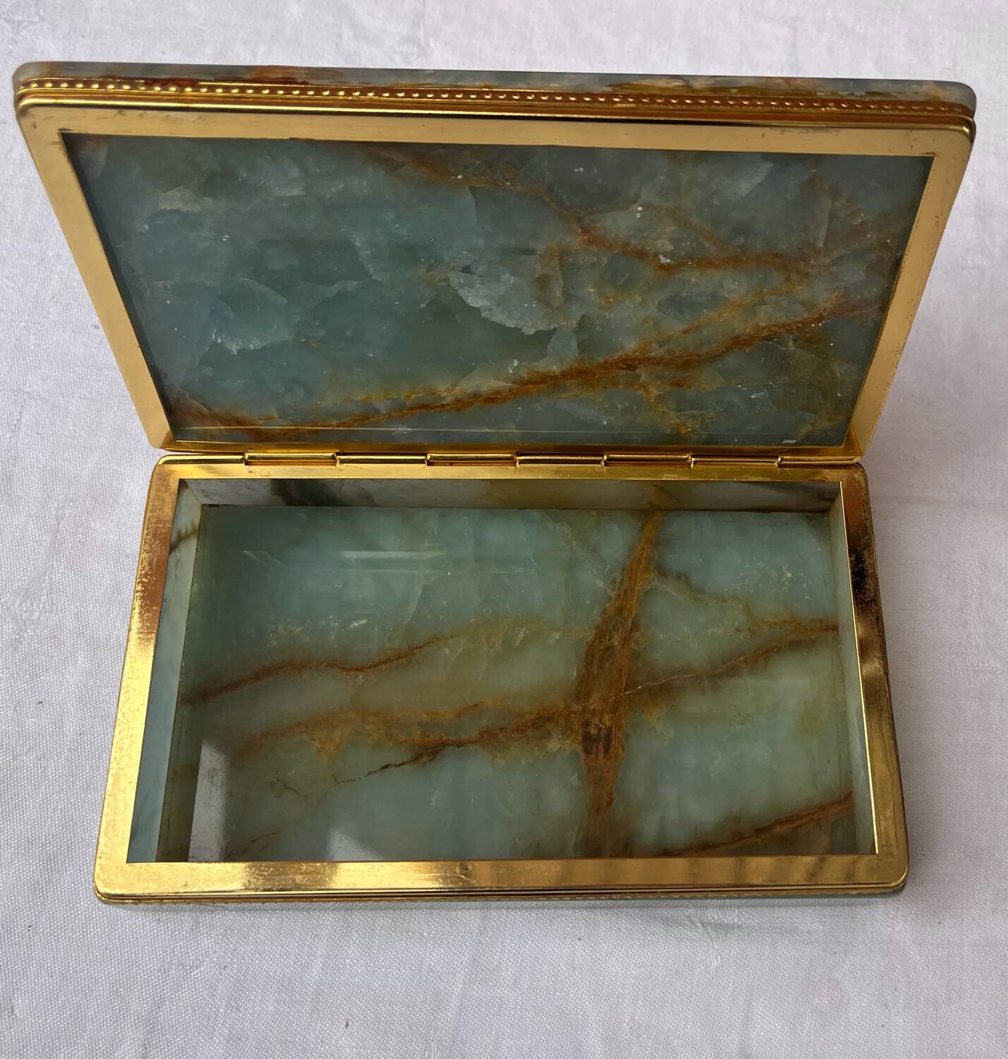 Jewelry or cigarette box