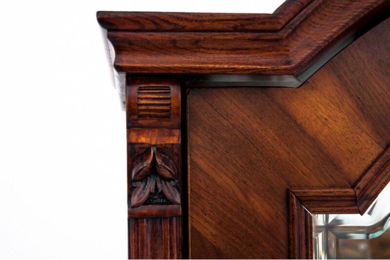 Historic library from around 1920